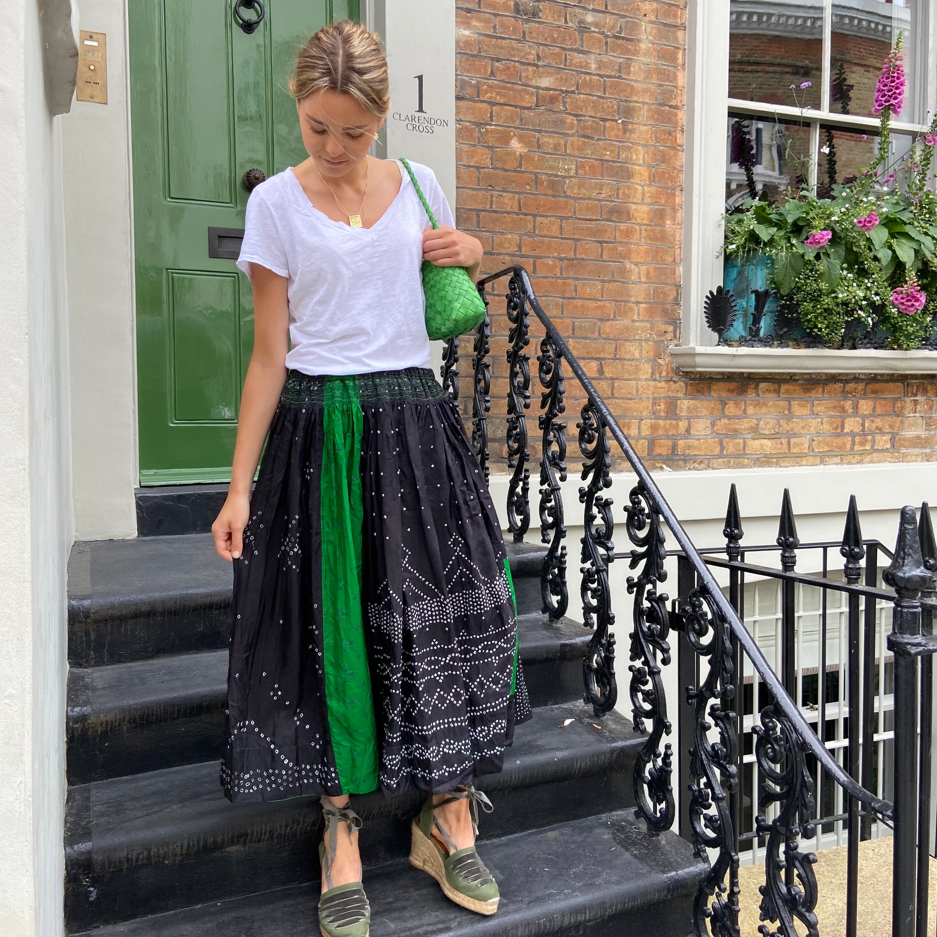 Injiri Black and Green Mini Shibori Silk Skirt — The Cross