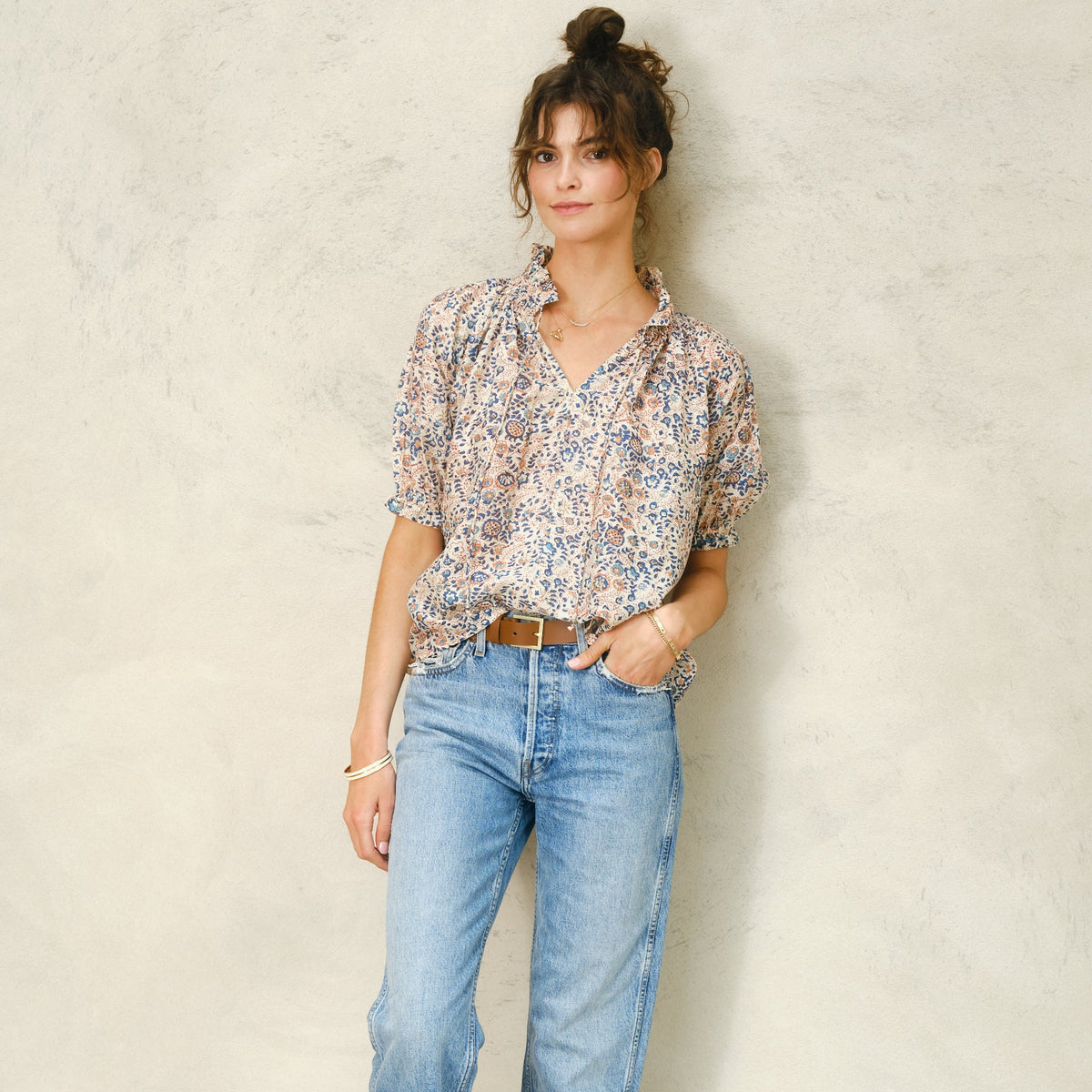MABE Cass Blue and Peach Short Sleeve Top — The Cross